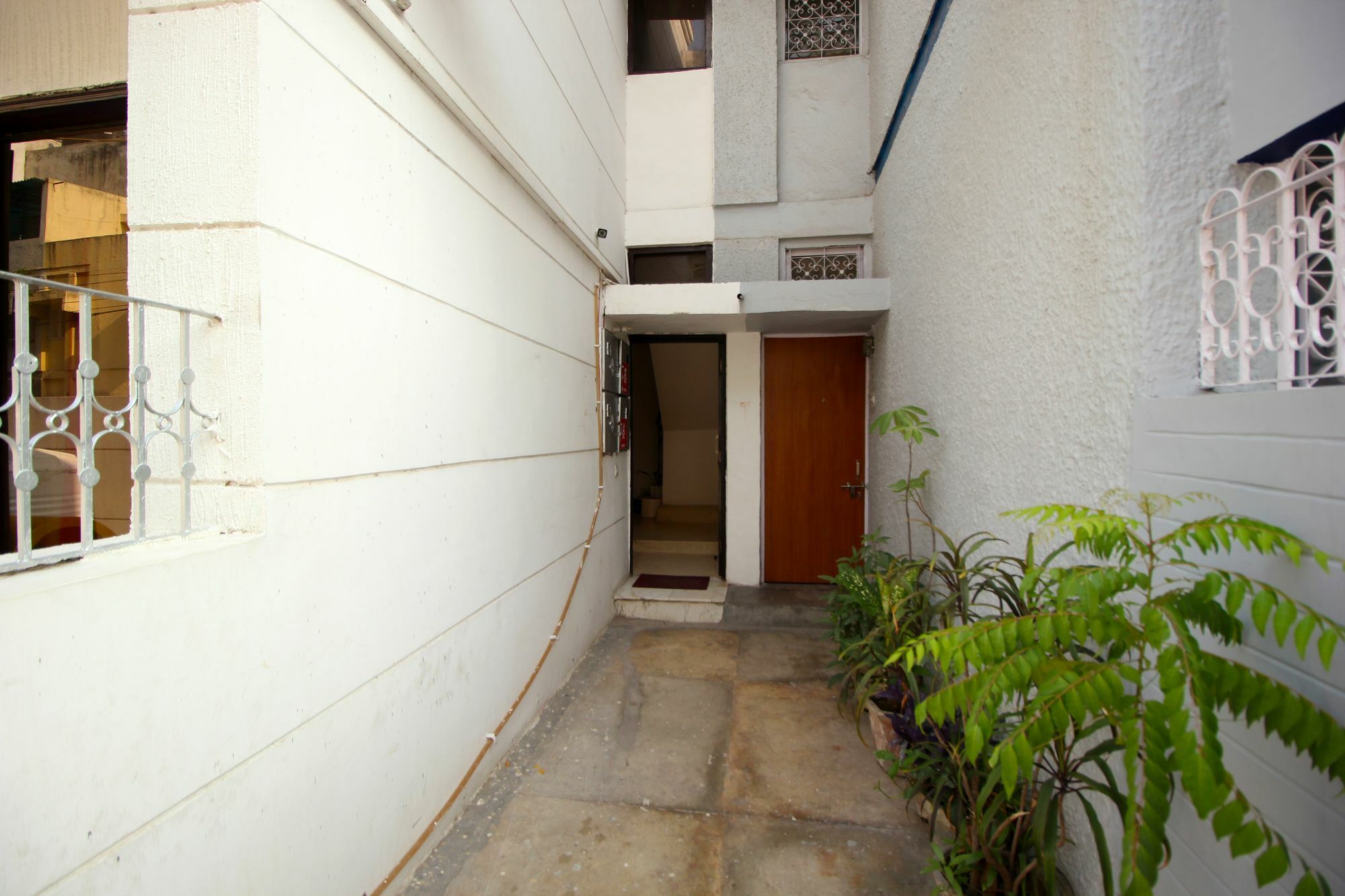 Oyo Flagship 591 Safdarjung Enclave Aparthotel New Delhi Exterior photo