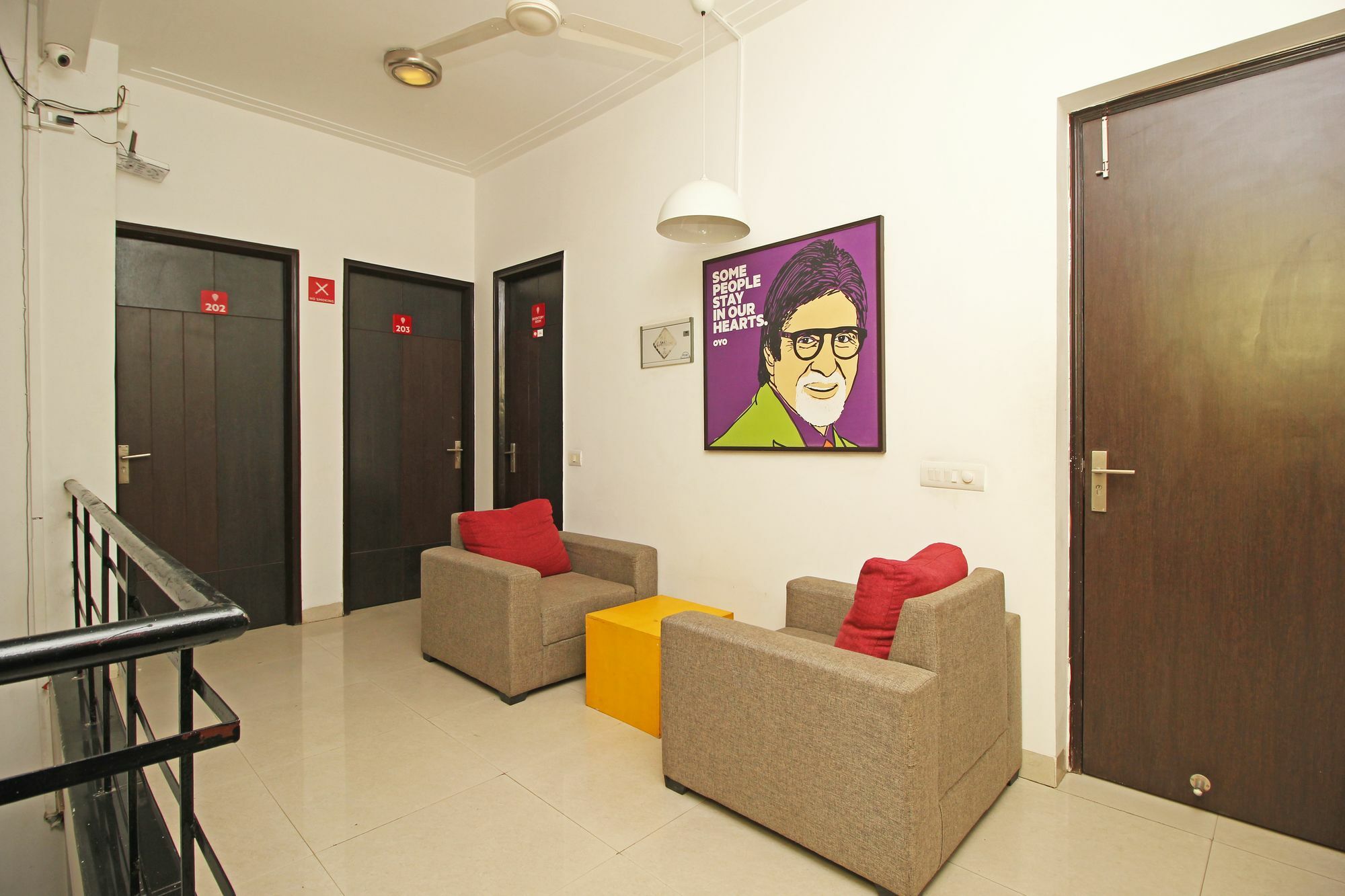 Oyo Flagship 591 Safdarjung Enclave Aparthotel New Delhi Exterior photo